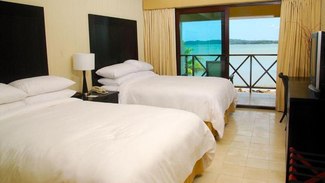 Playa Tortuga Hotel And Beach Resort Bocas del Toro Exteriör bild