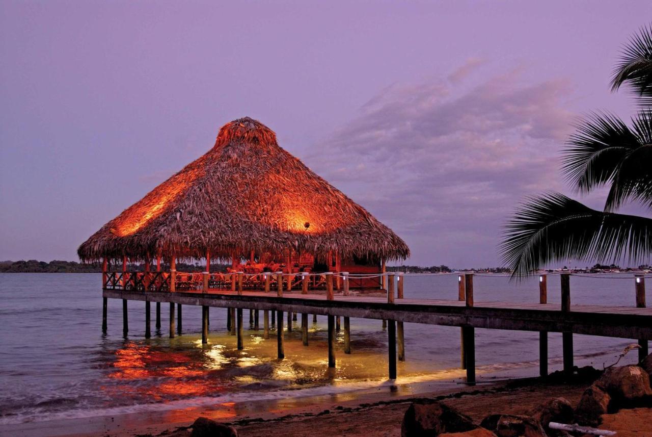 Playa Tortuga Hotel And Beach Resort Bocas del Toro Exteriör bild