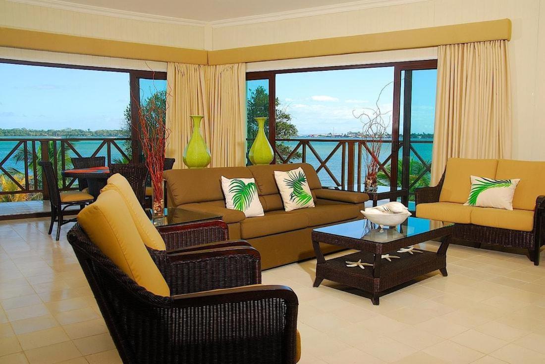 Playa Tortuga Hotel And Beach Resort Bocas del Toro Exteriör bild